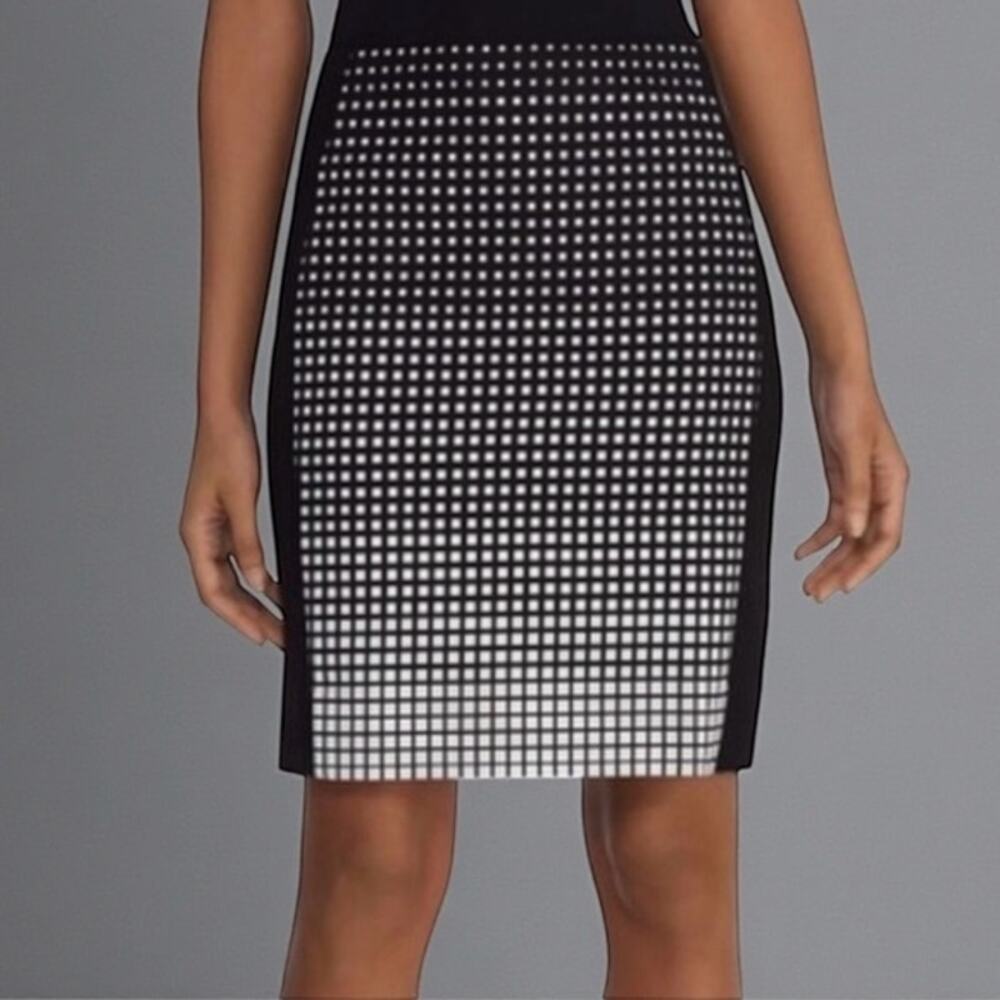 White House Black Market Geometric Career Business Casual Pencil Skirt Size 4